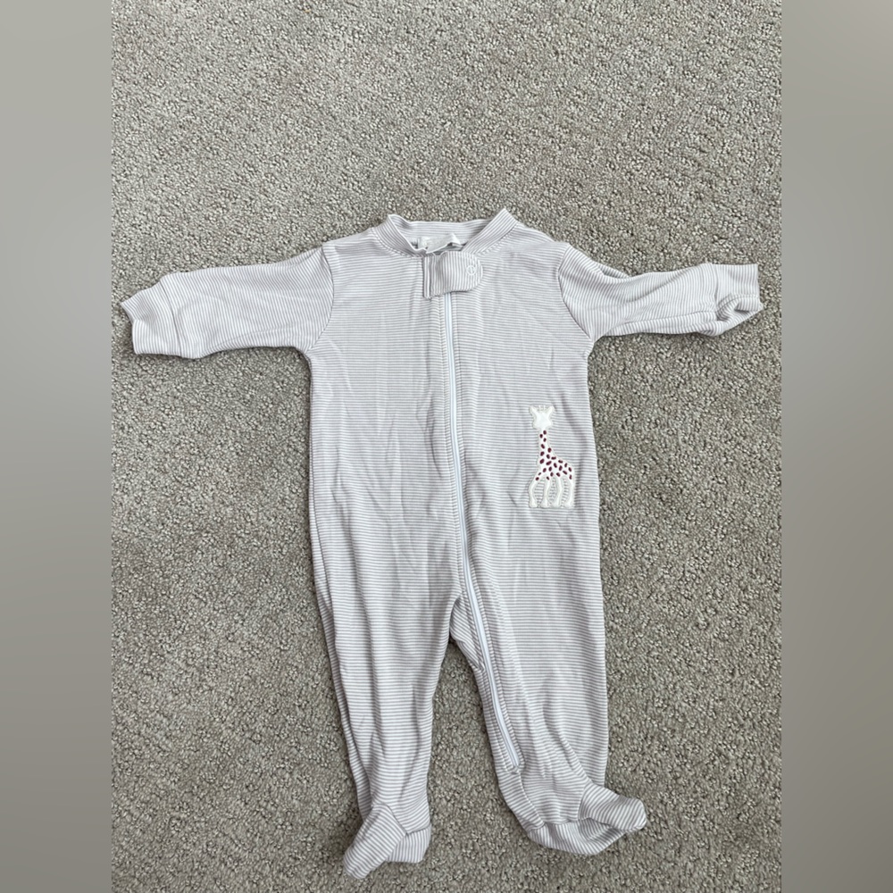 Kissy Kissy Sophia La Giraffe pajama